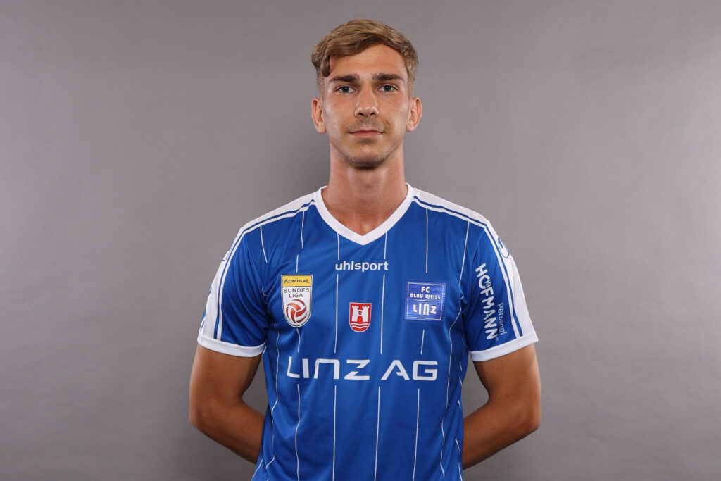 LINZ,AUSTRIA,06.JUL.23 - SOCCER - ADMIRAL Bundesliga, FC Blau Weiss Linz, team photo shooting. Image shows Erwin Softic (Linz). Photo: GEPA pictures/ Manfred Binder