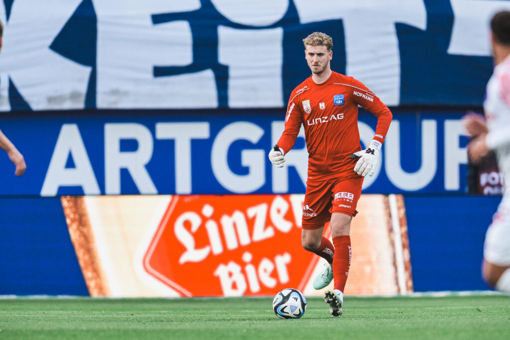 LINZ,AUSTRIA,03.MAR.24 - SOCCER - ADMIRAL Bundesliga, FC Blau Weiss Linz vs FK Austria Wien. Image shows Nicolas Schmid (Linz). Photo: GEPA pictures/ Christian Moser