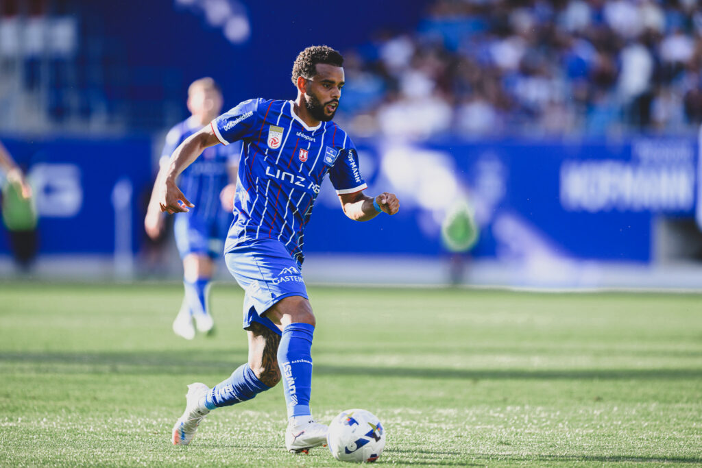 LINZ,AUSTRIA,19.JUL.25 - SOCCER - ADMIRAL Bundesliga, Championship, FC Blau Weiss Linz vs Ipswich Town FC, test match. Image shows Anderson Dos Santos Gomes (Linz). Photo: GEPA pictures/ Christian Moser